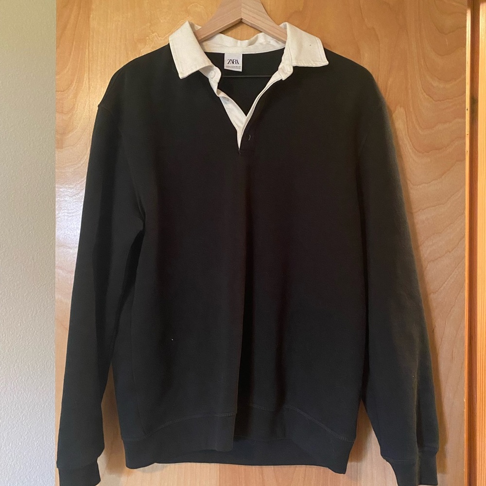 Zara Men's Crewneck Sweatshirt with White Collar